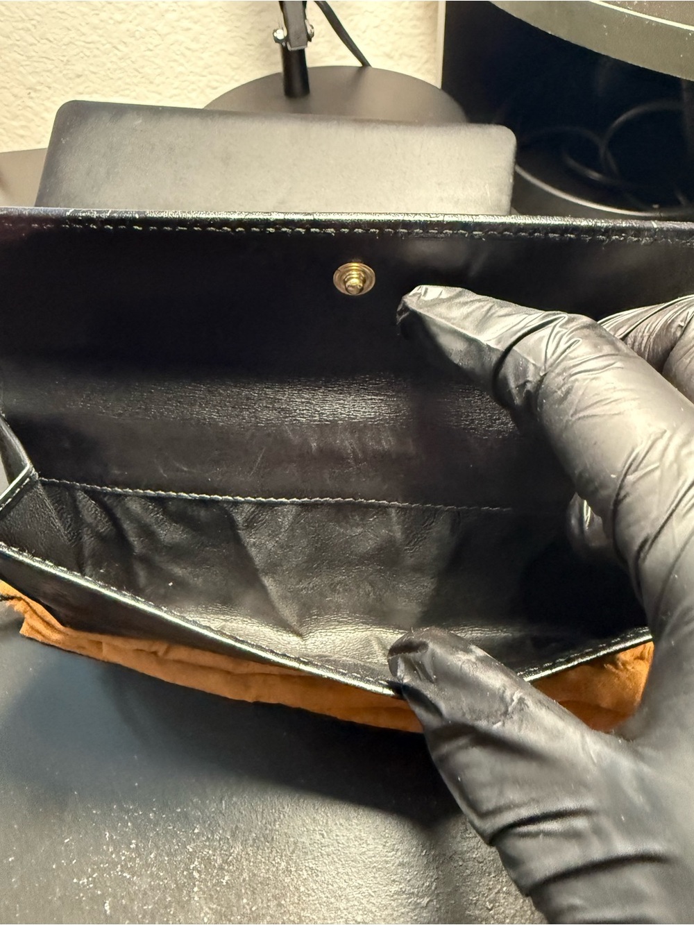 Gucci Black GG Guccissima Leather Long Wallet Flap Strap - Picture 12 of 16